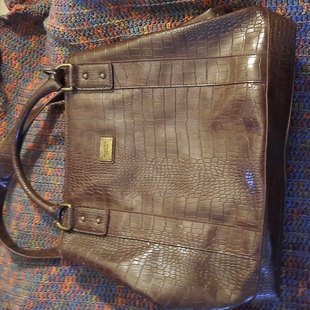 Simply Vera Brown purse